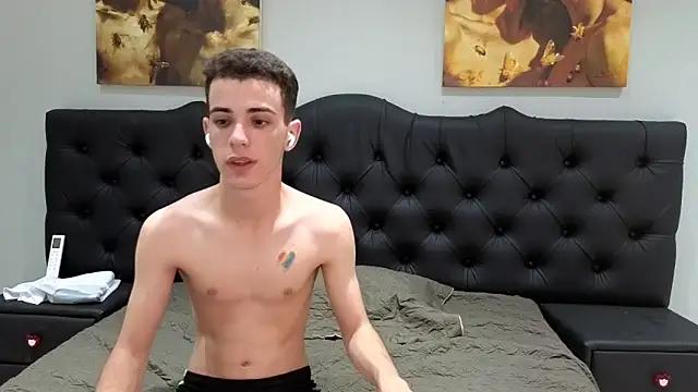 Snapshot of Cristian_Delgado chatting on December 21, 5:25 am Cristian Delgado online show from December 21, 5:25 am