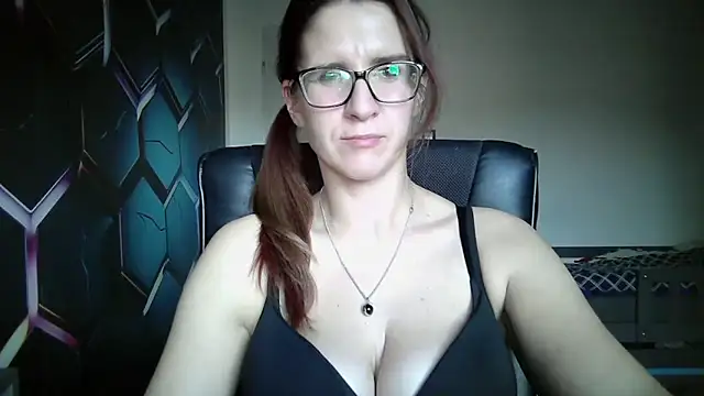 KayaRose online show from September 19, 3:02 pm