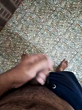 Snapshot of bobyyboyy1 chatting on March 6, 8:19 am bobyyboyy1 online show from March 6, 8:19 am