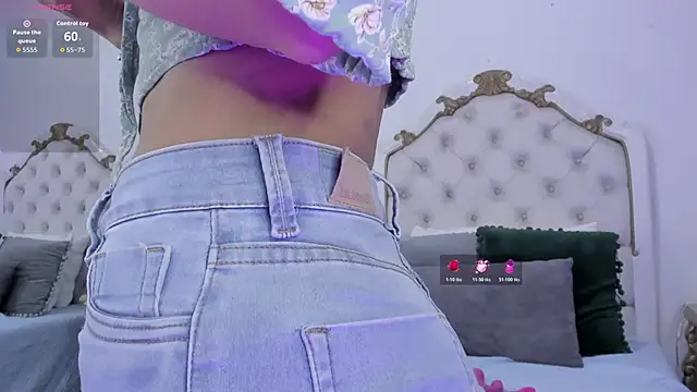 lexa 25  online show from November 13, 11:42 am