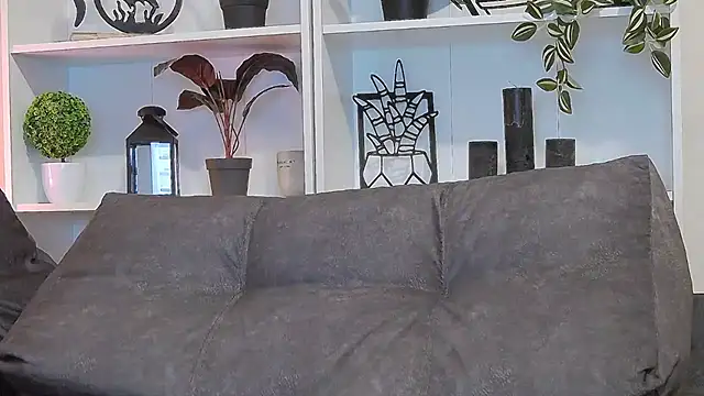 CalvinCay online show from March 14, 5:38 am