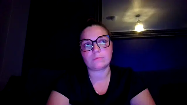 sweetiesophiaUK online show from October 1, 10:05 pm