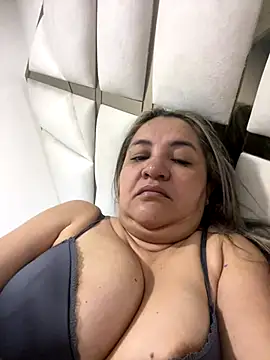 ruby santana777 online show from December 3, 1:32 pm