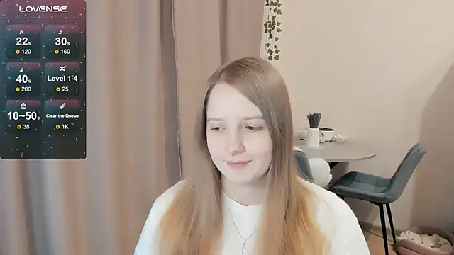 Snapshot of Alyaley chatting on November 11, 12:43 am Alyaley online show from November 11, 12:43 am