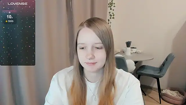 Snapshot of Alyaley chatting on November 13, 5:01 pm Alyaley online show from November 13, 5:01 pm