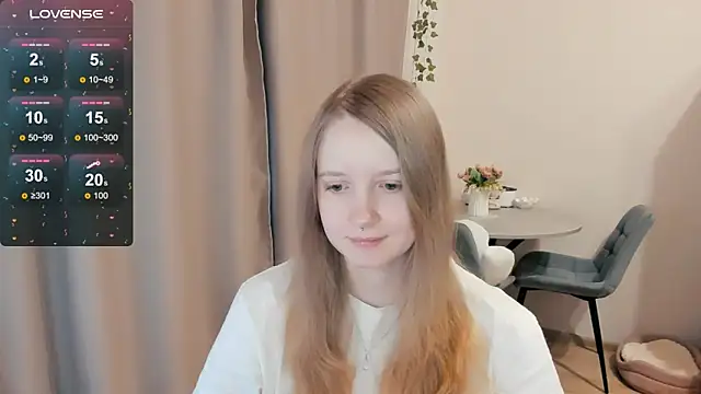 Snapshot of Alyaley chatting on November 30, 6:50 am Alyaley online show from November 30, 6:50 am