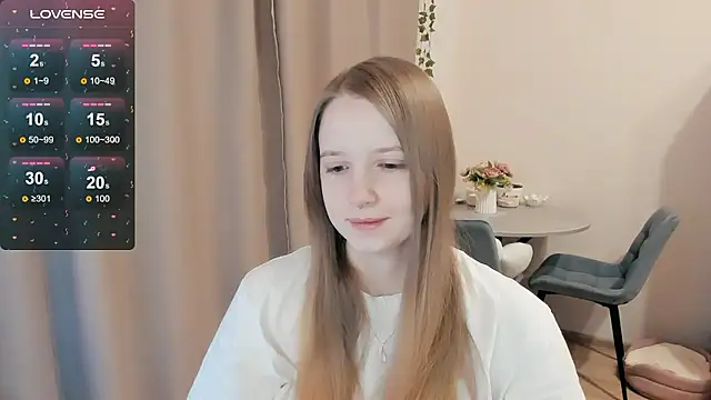 Snapshot of Alyaley chatting on January 11, 11:37 am Alyaley online show from January 11, 11:37 am