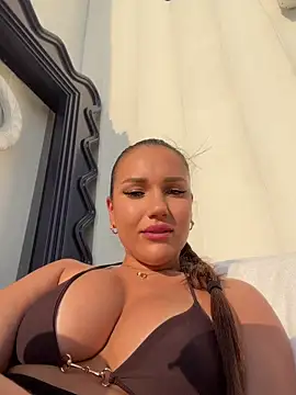 Snapshot of Syka0001 chatting on July 21, 1:46 pm Syka0001 online show from July 21, 1:46 pm