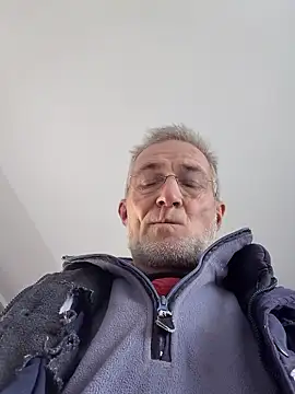 60philippe online show from December 16, 9:47 am