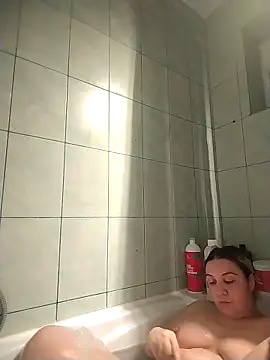 MikySWeet7 online show from October 18, 9:15 pm