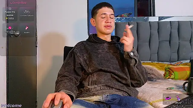 Mr daren  online show from January 31, 7:11 pm