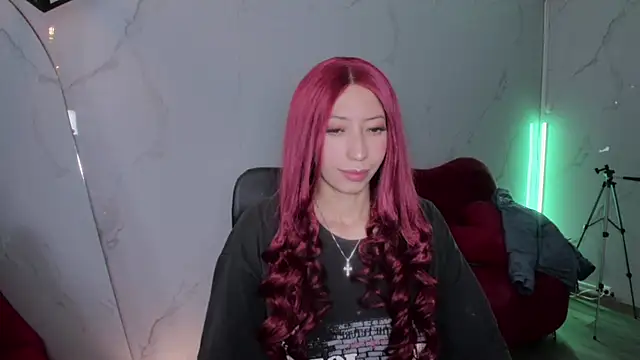 Snapshot of LilithCooperr_ chatting on March 1, 3:41 am LilithCooperr online show from March 1, 3:41 am