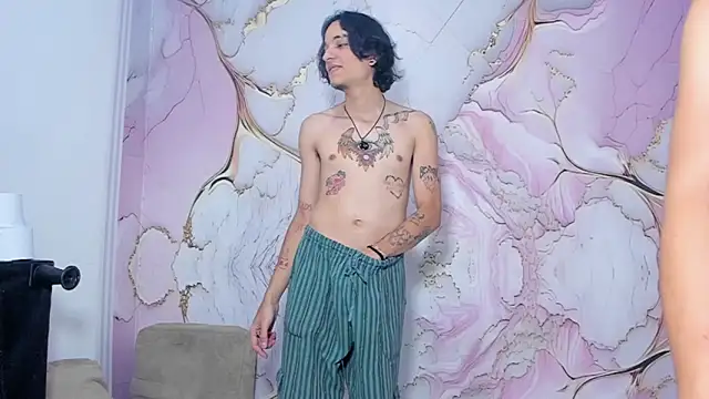 Snapshot of wild_demongirl chatting on November 28, 7:27 pm wild demongirl online show from November 28, 7:27 pm