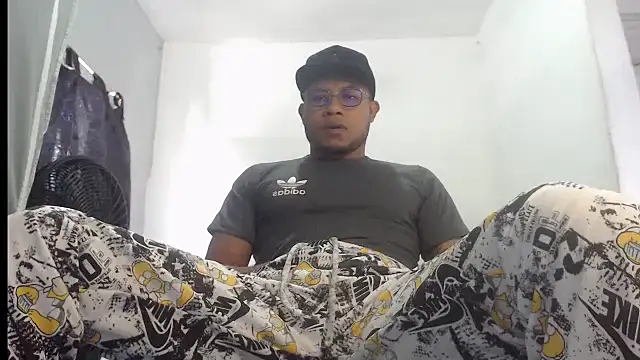 grandominantex1 online show from October 18, 7:47 pm