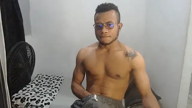 grandominantex1 online show from December 13, 11:43 pm