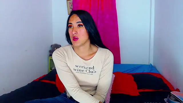 Snapshot of misss_estrella chatting on February 17, 4:13 pm misss estrella online show from February 17, 4:13 pm