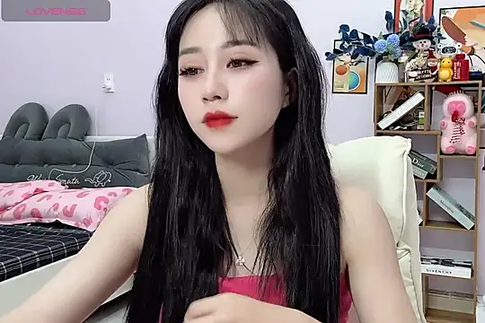  LLisa  online show from December 19, 6:56 pm