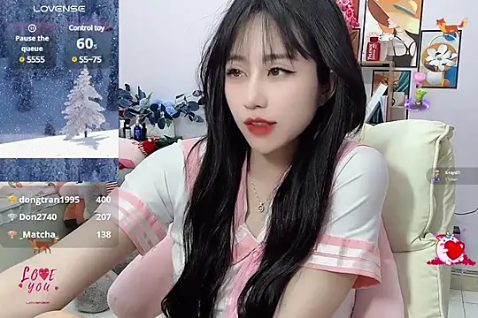  LLisa  online show from February 15, 8:01 pm