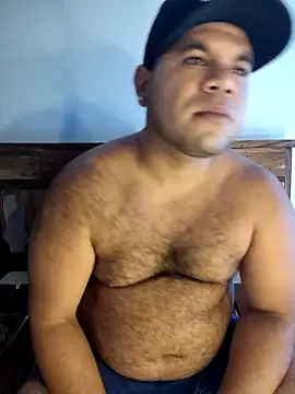 Snapshot of Evert_hairyboy chatting on September 29, 1:33 am Evert hairyboy online show from September 29, 1:33 am