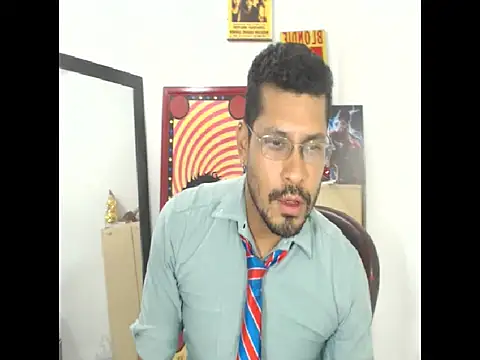 Snapshot of MikeRiverx chatting on March 28, 5:40 am MikeRiverx online show from March 28, 5:40 am