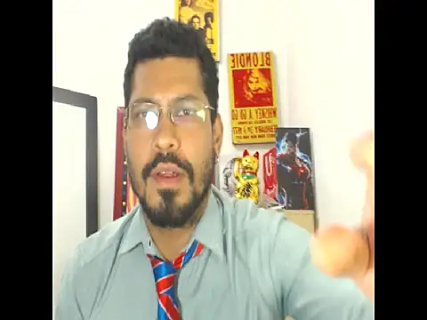 Snapshot of MikeRiverx chatting on April 19, 10:45 pm MikeRiverx online show from April 19, 10:45 pm