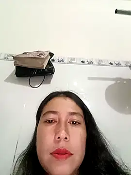 Snapshot of 2HotAsain4u chatting on October 19, 9:37 pm 2HotAsain4u online show from October 19, 9:37 pm