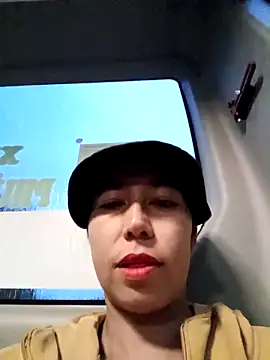 Snapshot of 2HotAsain4u chatting on October 29, 10:44 pm 2HotAsain4u online show from October 29, 10:44 pm