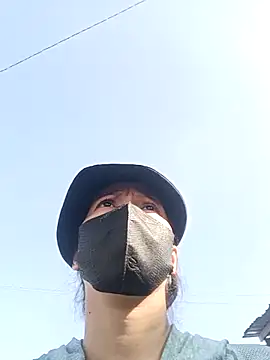 Snapshot of 2HotAsain4u chatting on November 27, 1:40 am 2HotAsain4u online show from November 27, 1:40 am