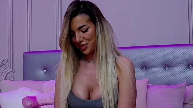 ClaraHazel online show from March 18, 2:36 am