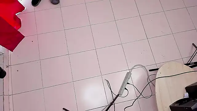wetforyou999 online show from December 3, 6:28 pm