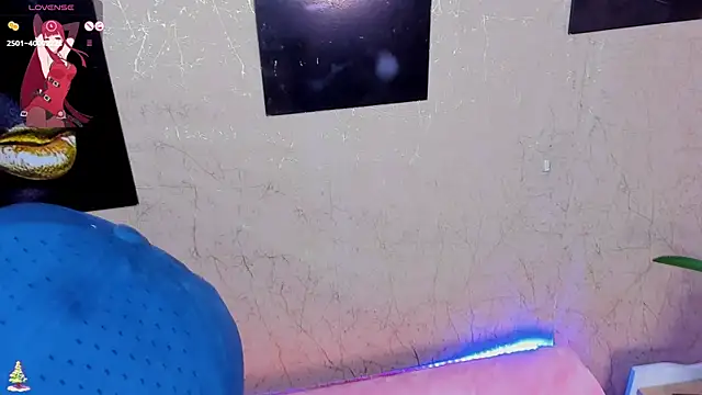 wetforyou999 online show from December 14, 5:07 am