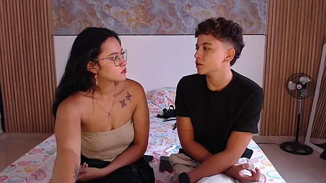 Snapshot of 01antoniafranco chatting on October 9, 1:53 pm 01antoniafranco online show from October 9, 1:53 pm