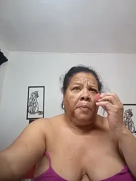 Shanttal0272 online show from November 10, 9:25 pm