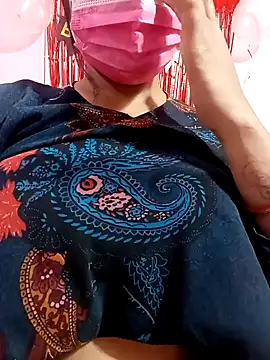 Snapshot of Beauty-khan chatting on January 3, 7:18 pm Beauty-khan online show from January 3, 7:18 pm