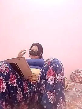 Snapshot of Beauty-khan chatting on January 23, 9:18 pm Beauty-khan online show from January 23, 9:18 pm