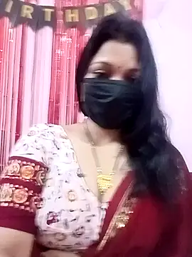 Snapshot of Beauty-khan chatting on February 2, 11:42 pm Beauty-khan online show from February 2, 11:42 pm