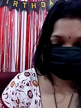 Snapshot of Beauty-khan chatting on February 5, 8:25 pm Beauty-khan online show from February 5, 8:25 pm