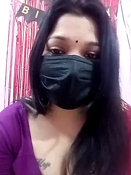 Snapshot of Beauty-khan chatting on February 8, 3:21 pm Beauty-khan online show from February 8, 3:21 pm