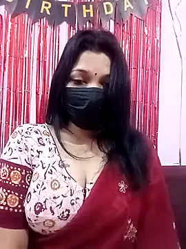 Snapshot of Beauty-khan chatting on February 8, 9:25 pm Beauty-khan online show from February 8, 9:25 pm