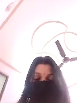 Snapshot of Beauty-khan chatting on February 9, 9:39 pm Beauty-khan online show from February 9, 9:39 pm