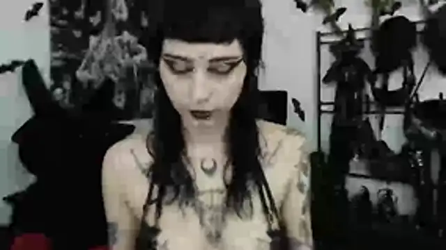 n0sferatus   online show from July 11, 3:42 am