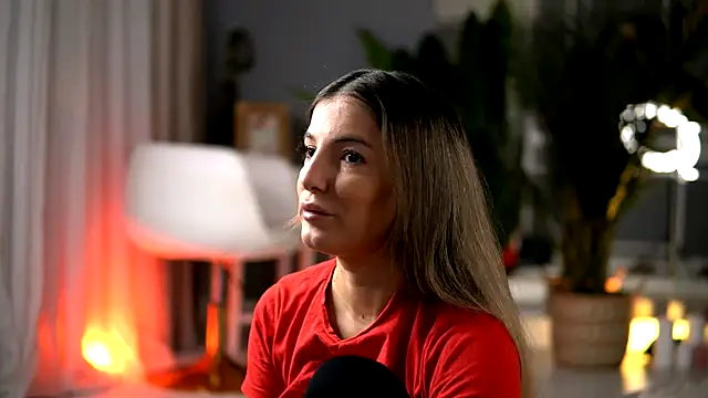 Snapshot of KellyMathews chatting on November 26, 3:07 am KellyMathews online show from November 26, 3:07 am