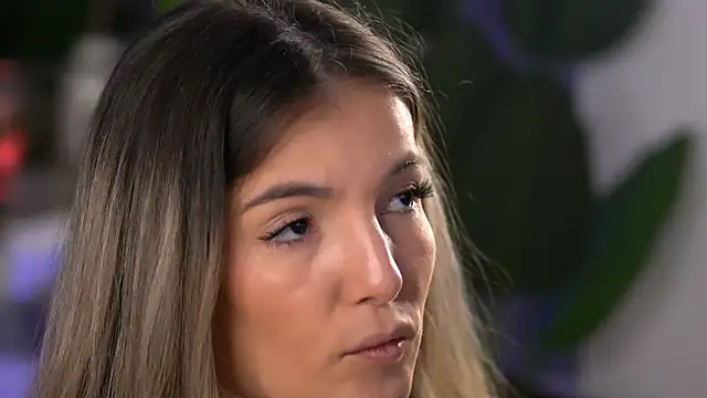 Snapshot of KellyMathews chatting on January 15, 2:49 am KellyMathews online show from January 15, 2:49 am