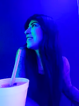 chaymae nah  online show from April 15, 3:13 am