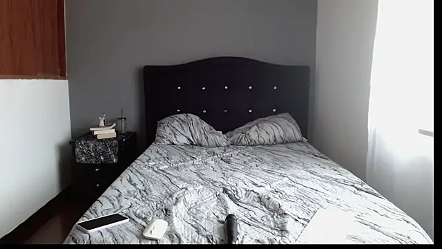 Emilia 1995 online show from January 11, 4:46 pm