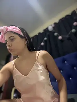 little isabela1 online show from December 2, 10:56 pm