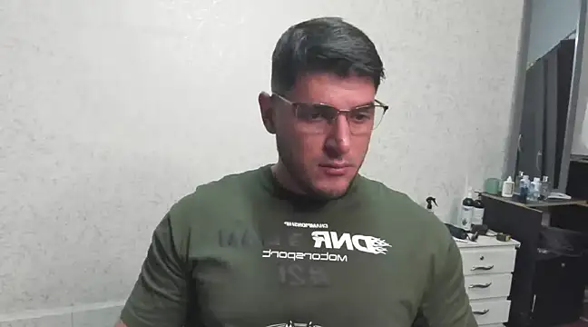 Teilor Creed online show from February 3, 7:42 pm