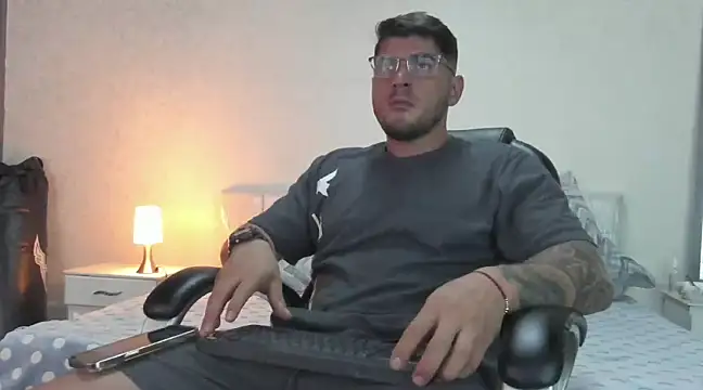 Teilor Creed online show from February 18, 8:25 pm