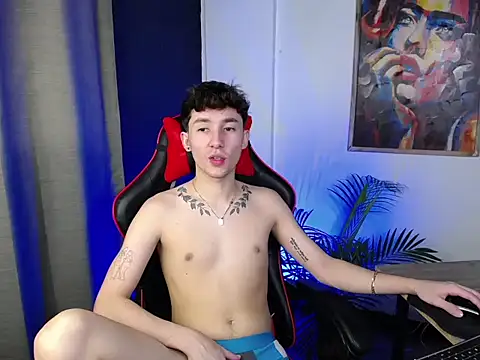 Snapshot of SebasstianGrand chatting on February 26, 11:26 pm SebasstianGrand online show from February 26, 11:26 pm