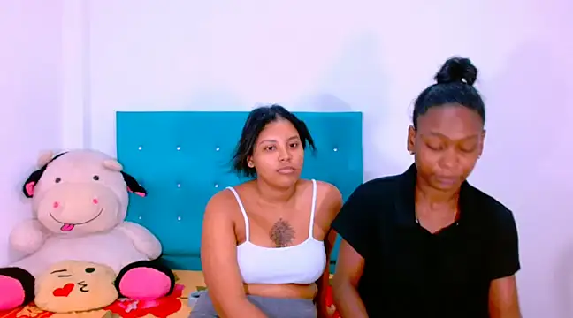 ladypussy69 online show from December 5, 7:28 pm